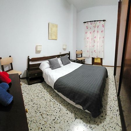 Apartamentos Viviendas Vacacionales Isabel Maria Montana la Data Esterno foto